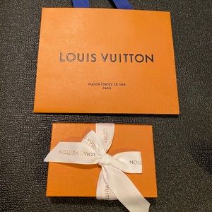 Louis Vuitton Gift Wrapping